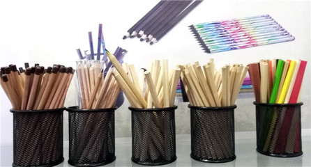 中網(wǎng)市場發(fā)布:開化縣華偉文教用品生產(chǎn)"西湖牌"學生筆、木工筆、兒童筆